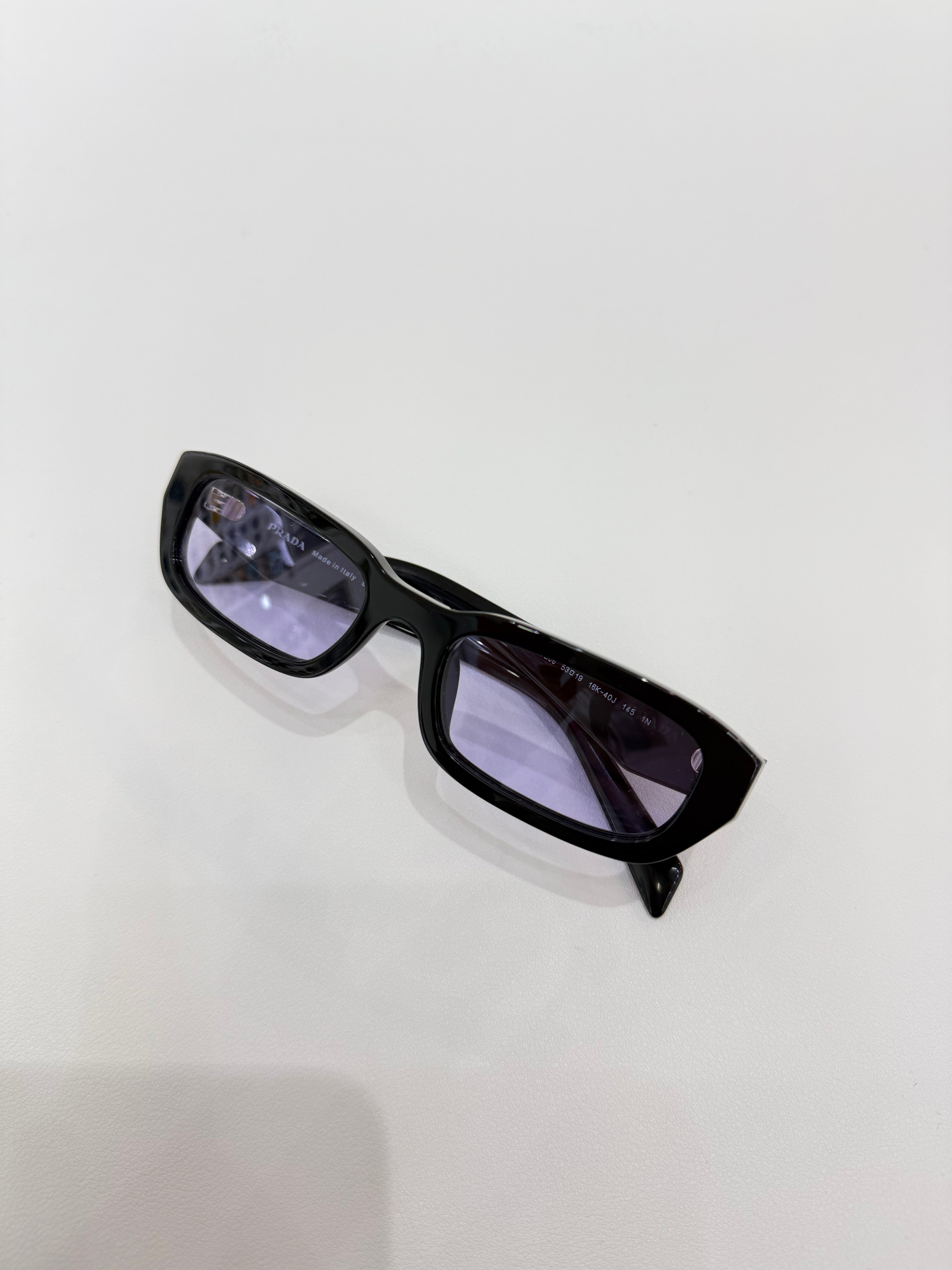 Prada PR B06s