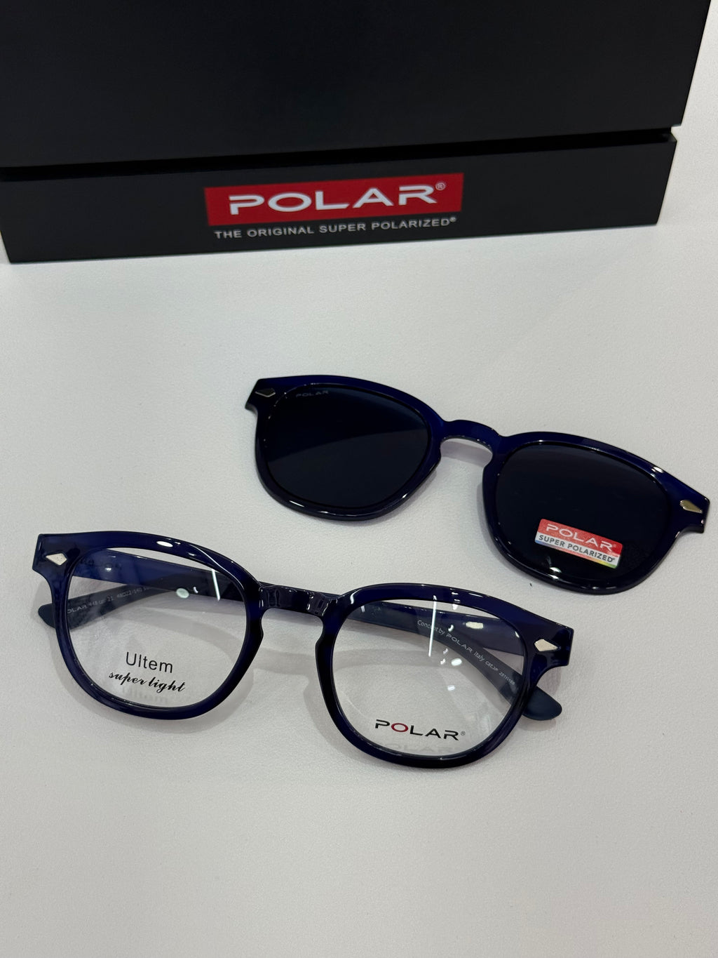 Polar clip on moscot blue