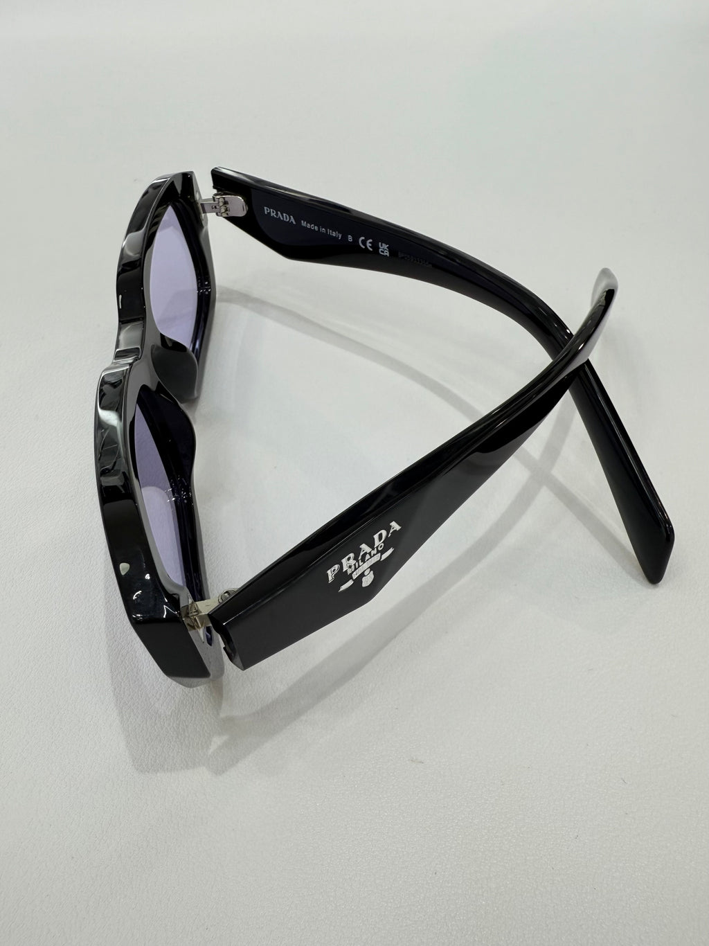Prada PR B06s