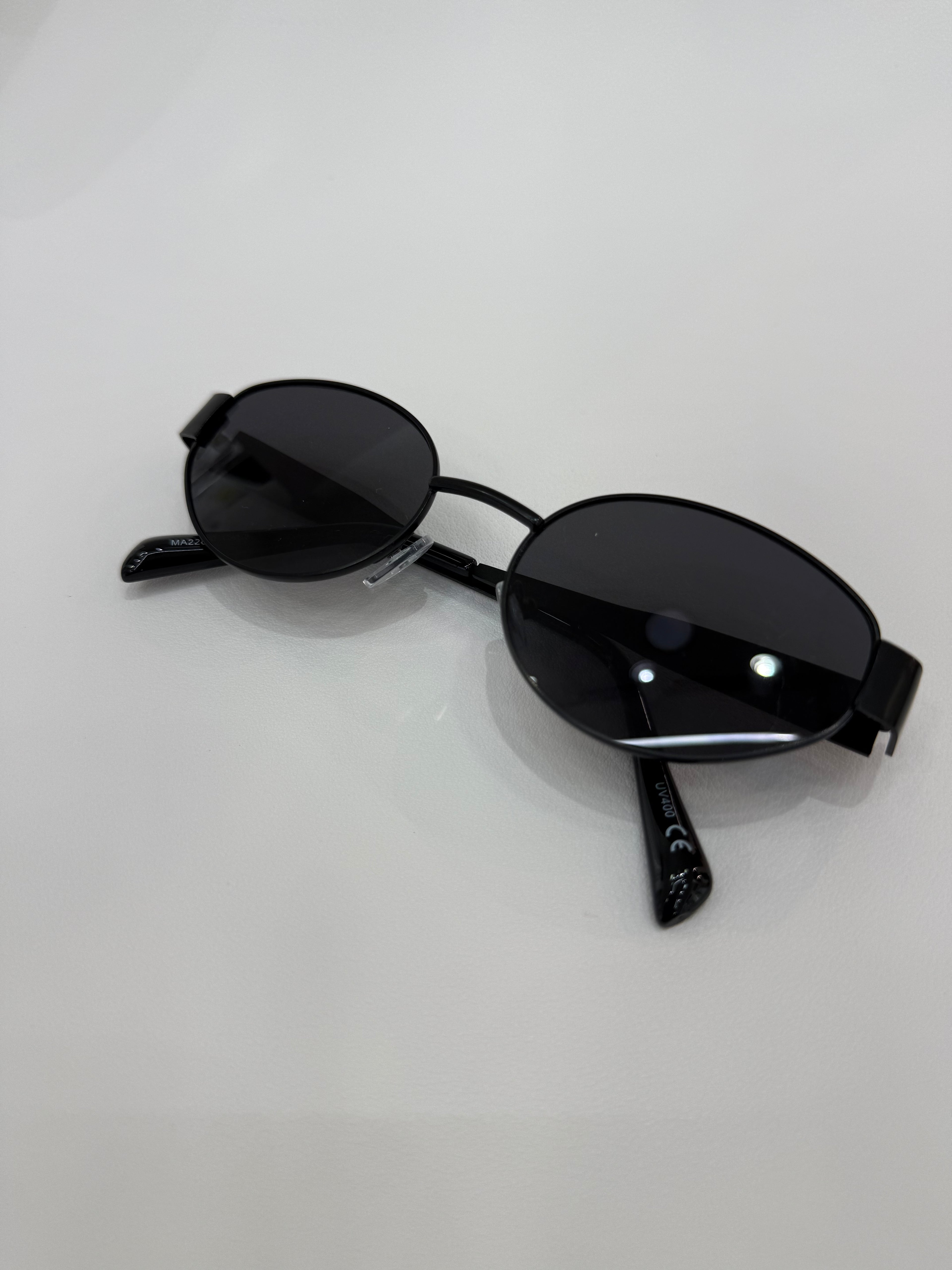 Ovale nero