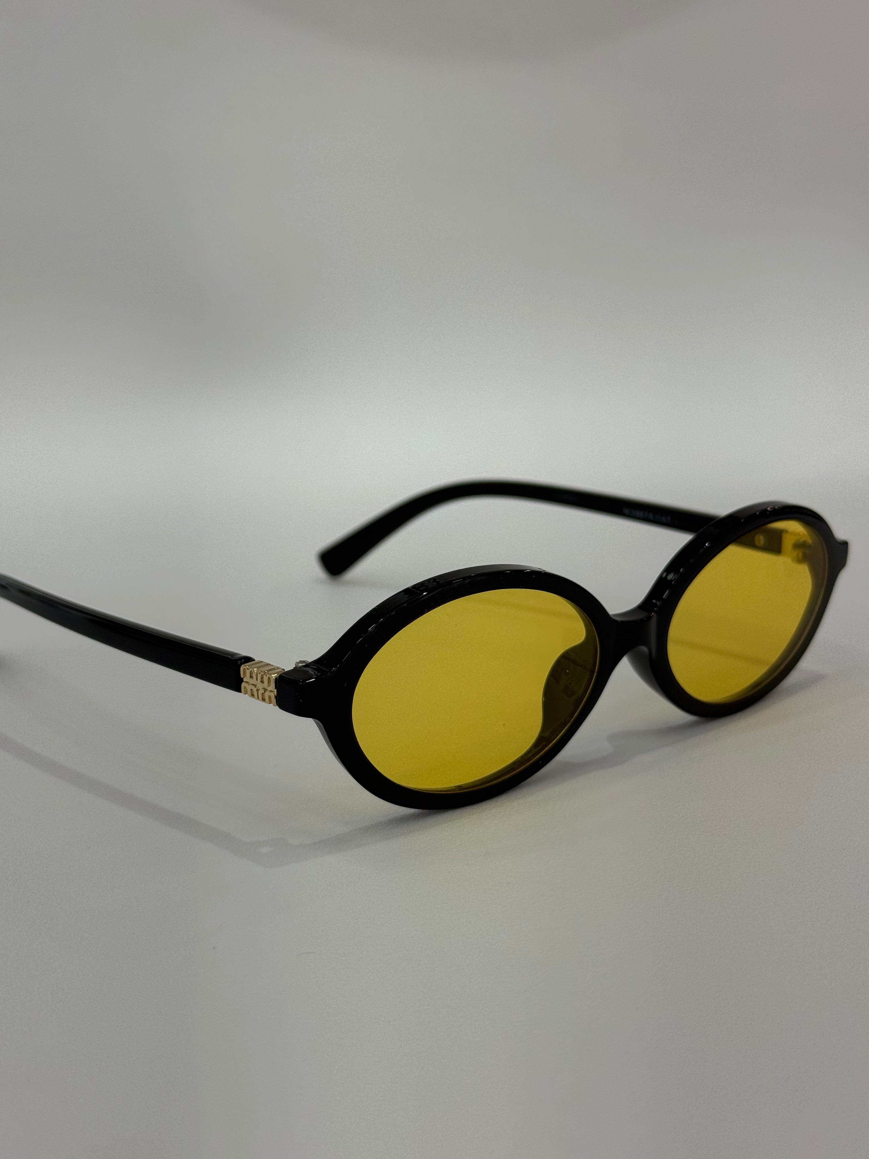 My oval giallo