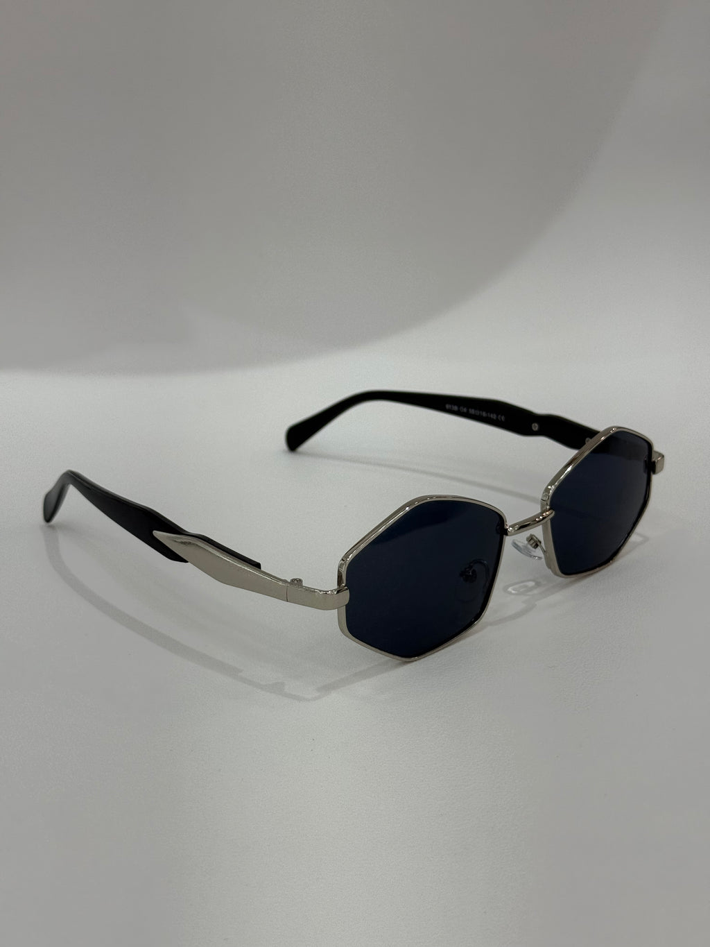 Axis silver